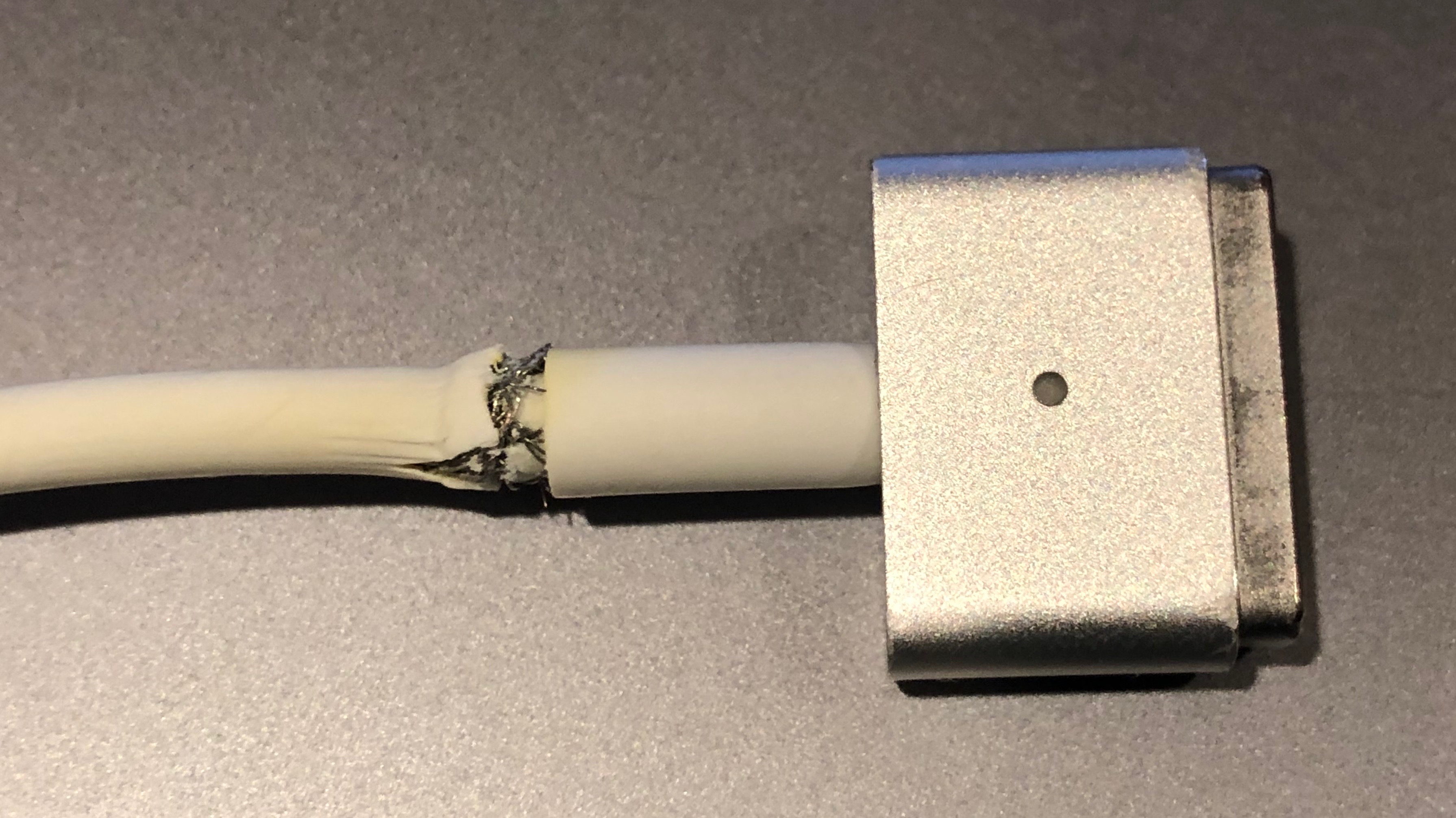 MagSafe Cable Embedded in a 3D Print - Smiths R Us